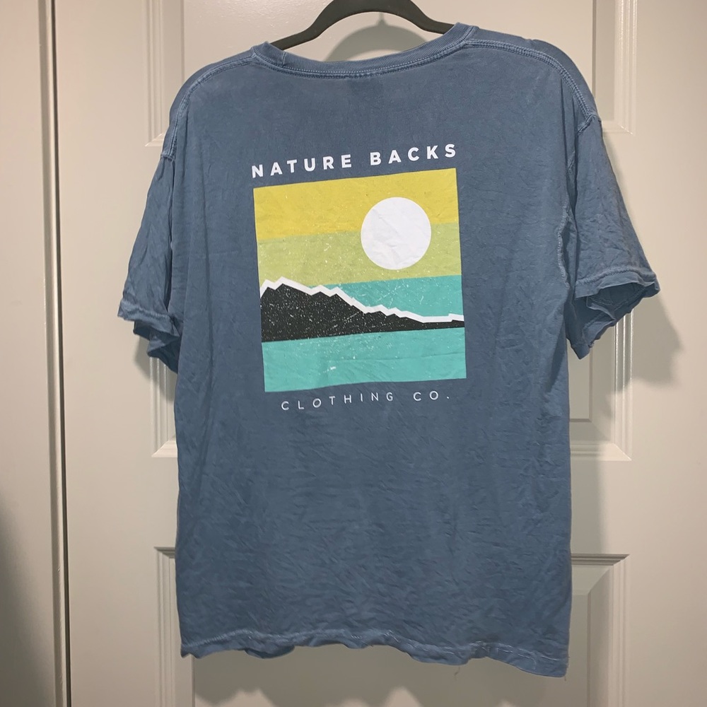 T-SHIRT